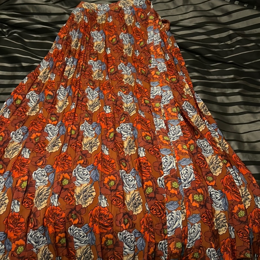 Plated skirt